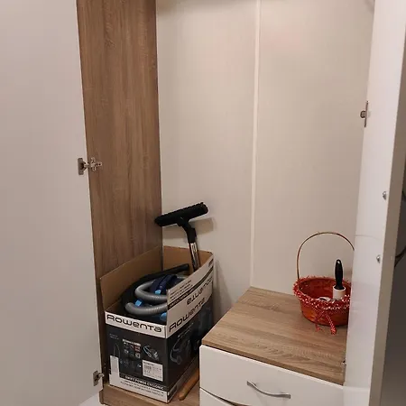 Apartman Newly Renovated 2 Bedroom In