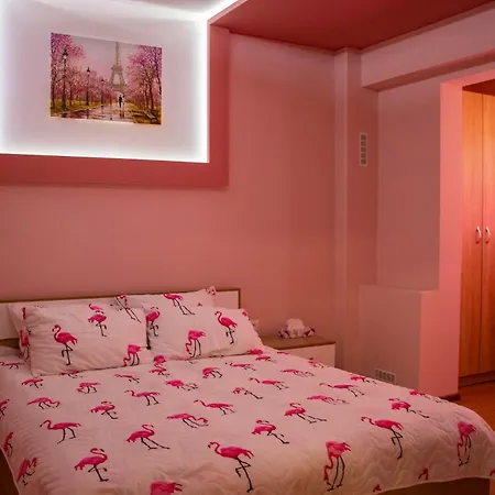 Lägenhet Newly Renovated 2 Bedroom In Sofia